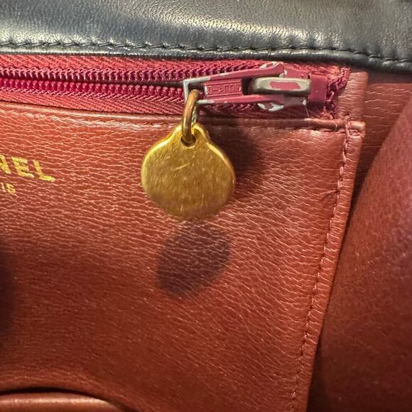 Chanel Vintage Black Lambskin Leather Flap Bag Pre-Serial GHW - Picture 9 of 12